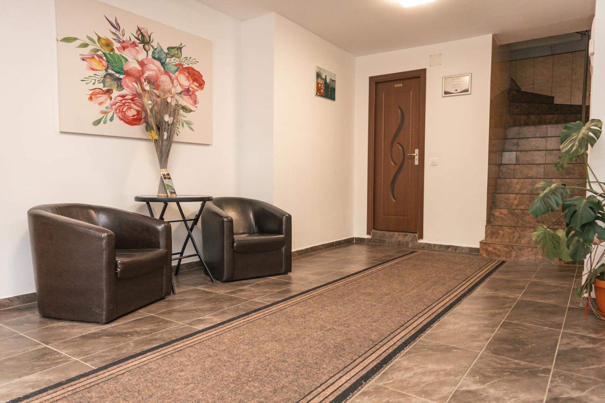 Vila Bradul Lacu Rosu Luaran gambar